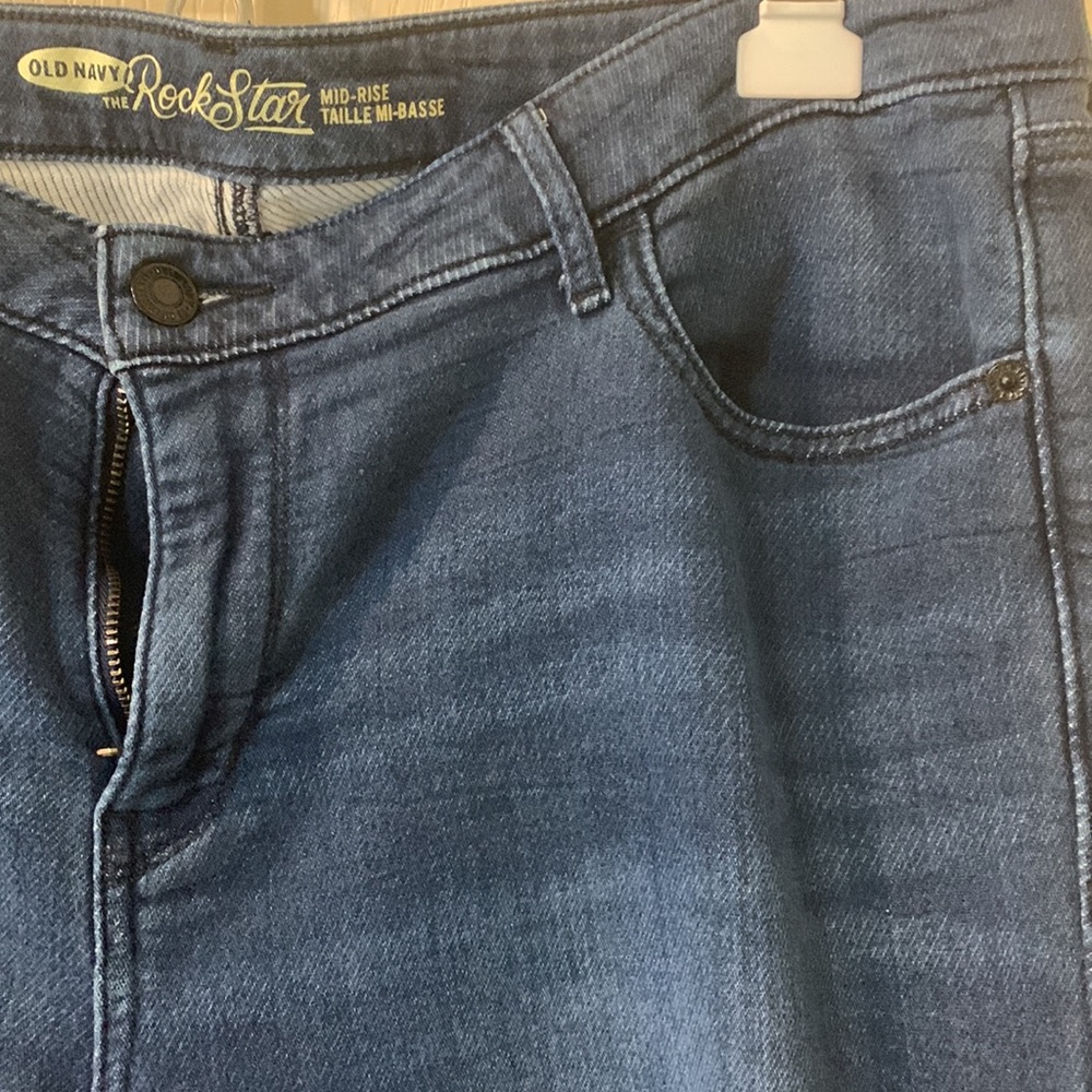 EUC Old Navy Rockstar Jeans - Picture 3 of 6